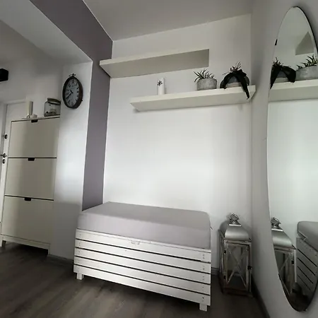 W Redlovie Lägenhet